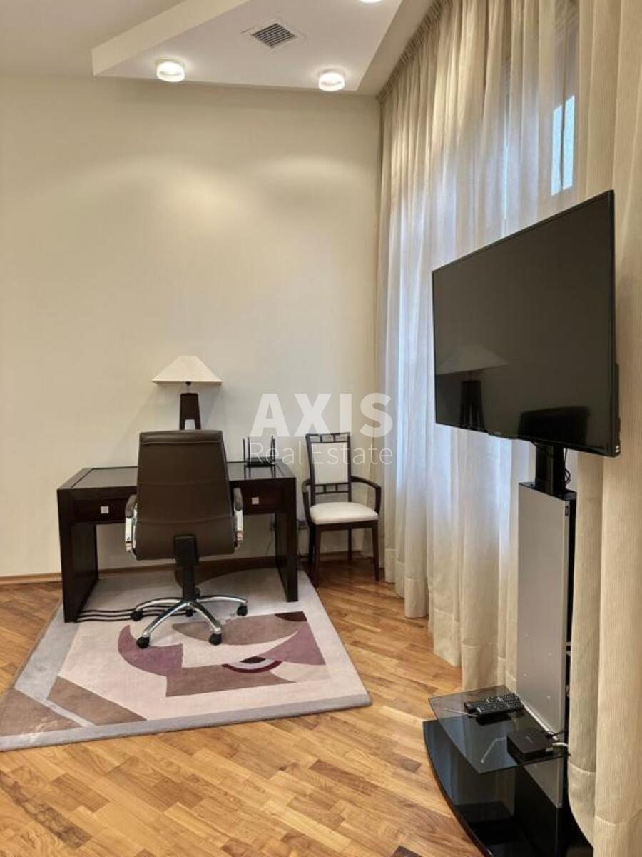 3k apartment vul. Shovkovychna 223