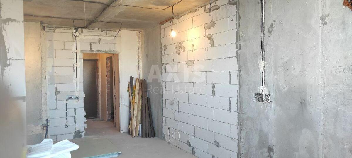 1k apartment vul. Obuhivs'ka 1373