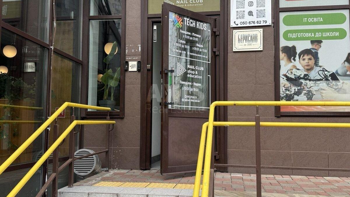 Объект торговли ул. Ахматовой Анны 22, 104м2604953