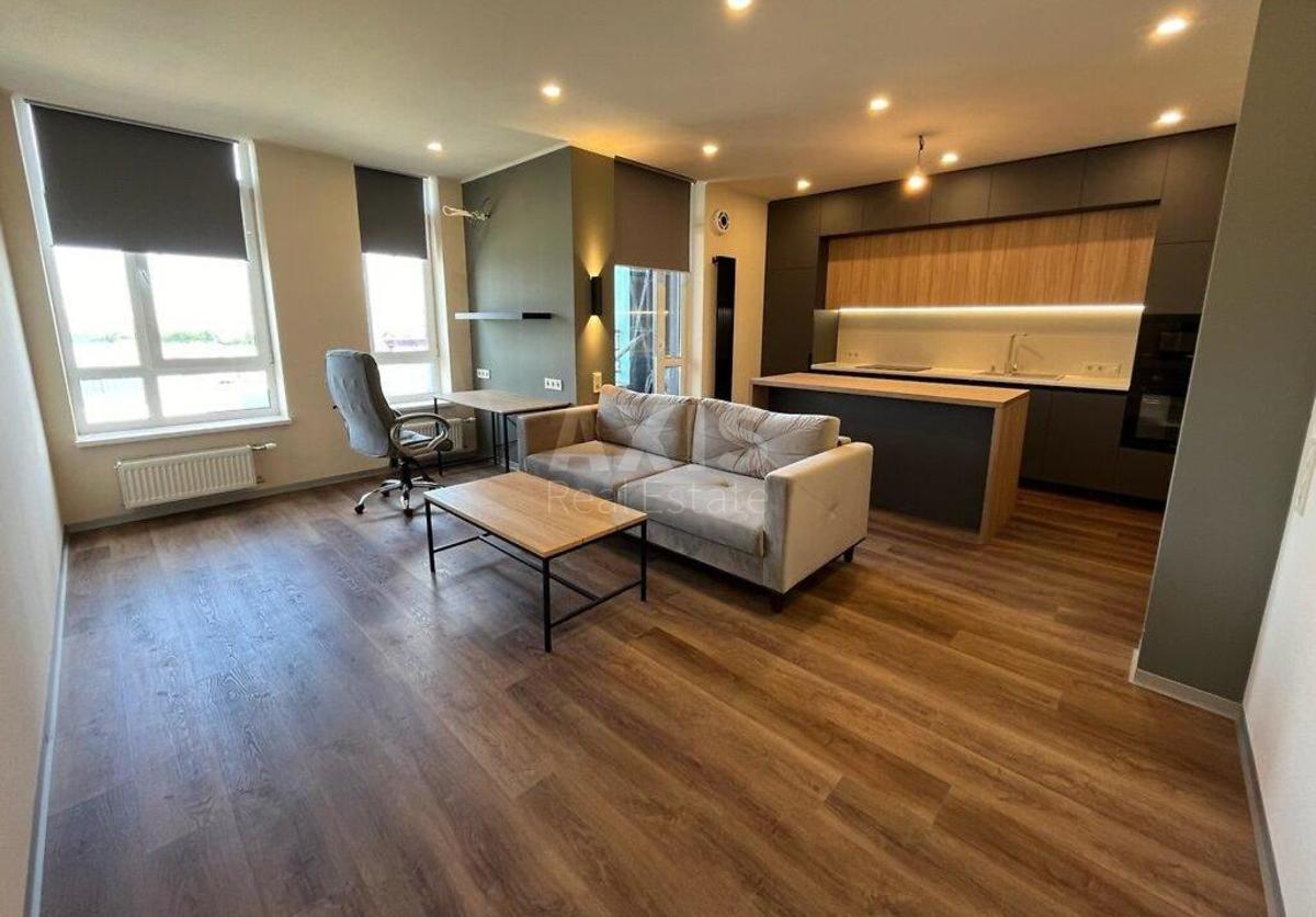 2k apartment bul. Ryl's'kogo Tadeja 1