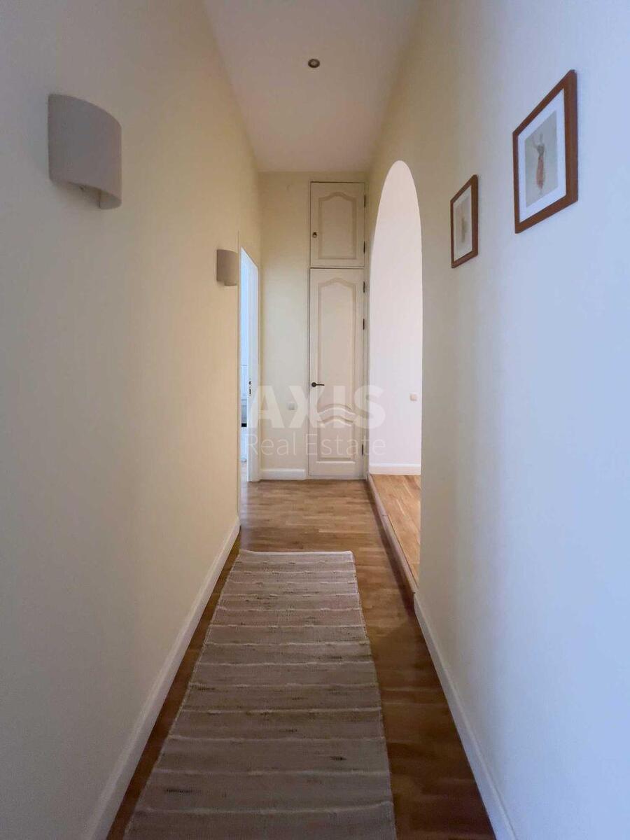 4k apartment vul. Ljuterans'ka 28/1910