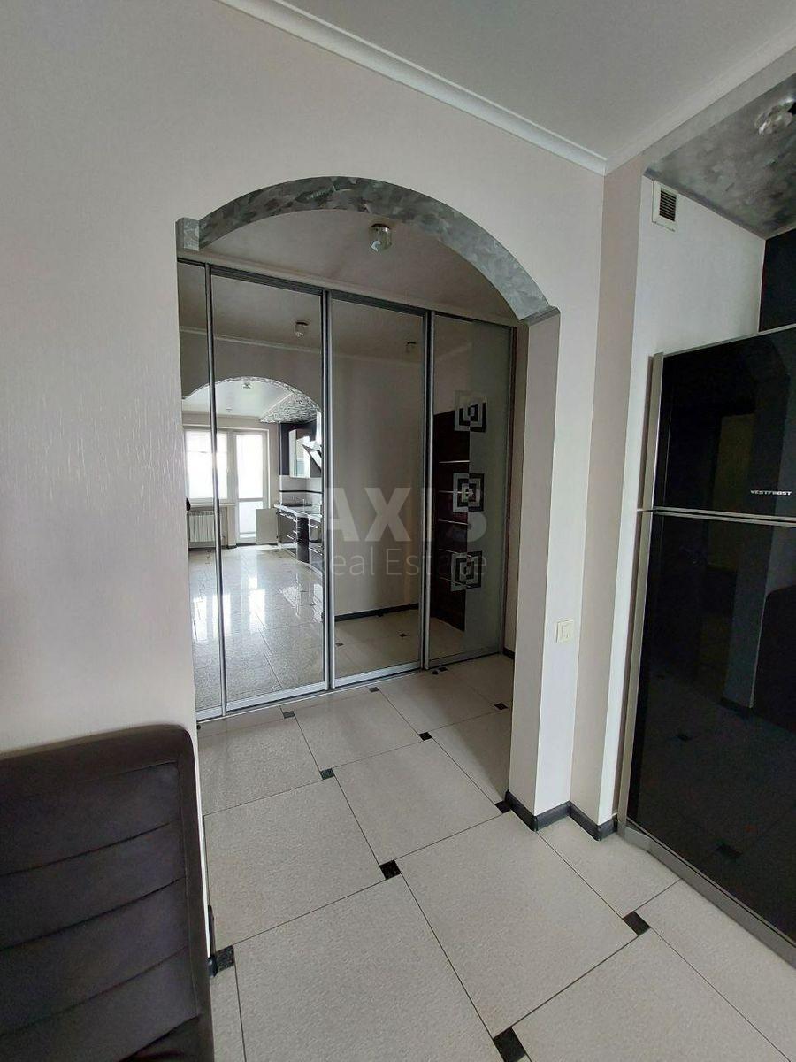1k apartment vul. Tatars'ka 27/42