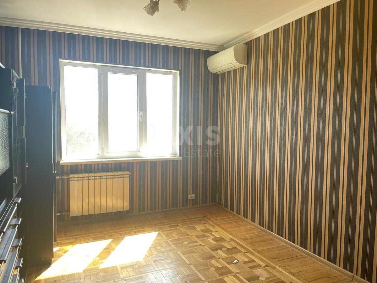 3k apartment vul. Zaslonova Kostjantyna 13А