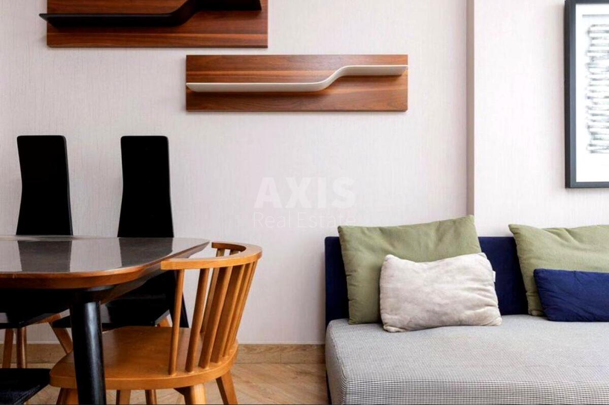 2k apartment nab. Dniprovs'ka 14610432