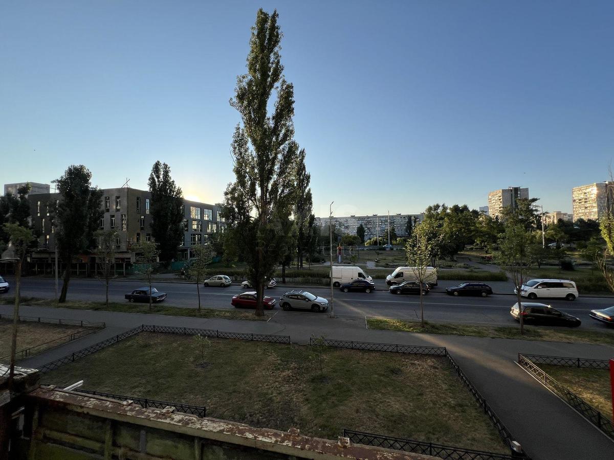 1k apartment vul. Serafymovycha 7А16