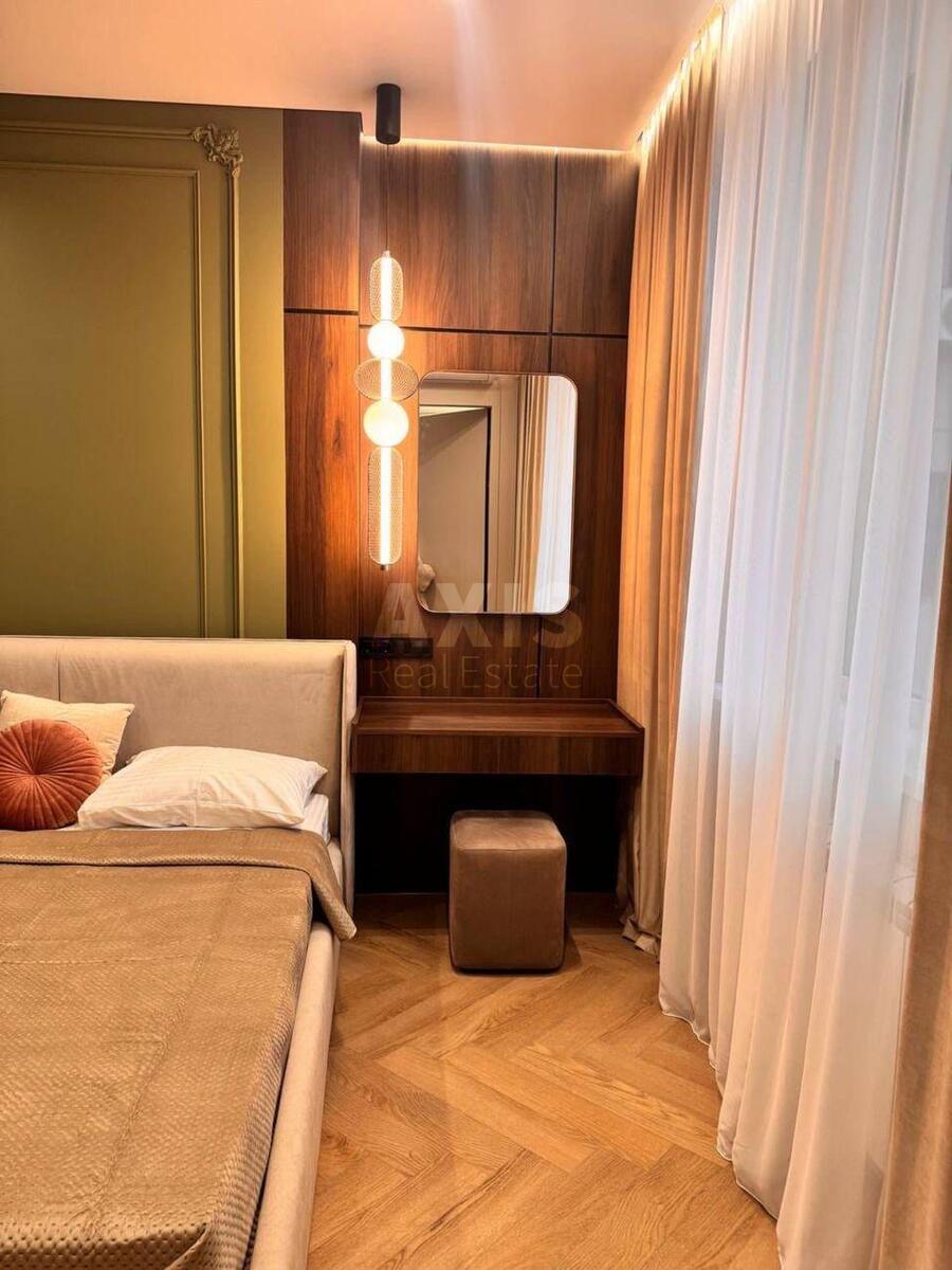 2k apartment vul. Dragomyrova Myhajla 14А4