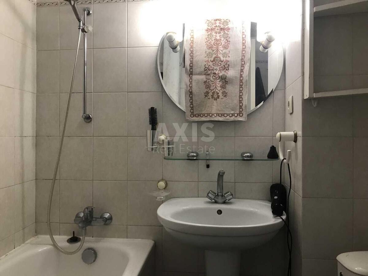 2k apartment vul. Mazepy Ivana 35