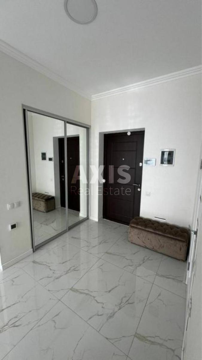 3k apartment vul. Zarichna 1г6