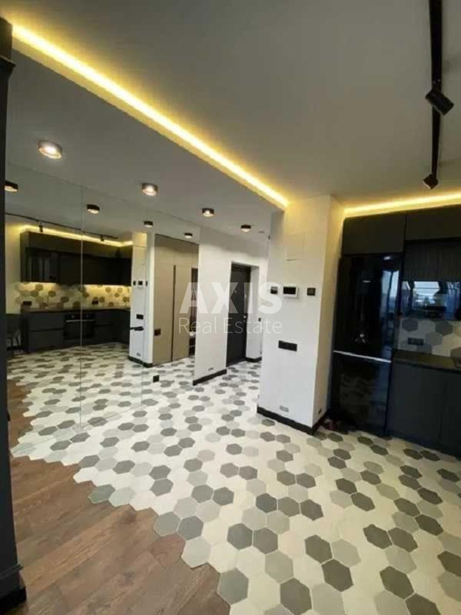 2k apartment nab. Dniprovs'ka 182