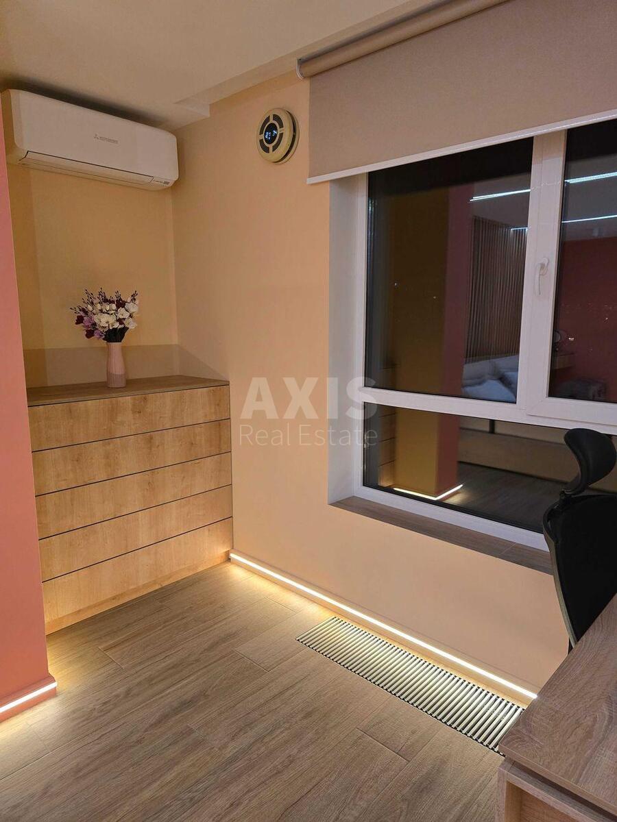 1k apartment vul. Glybochyc'ka 7313