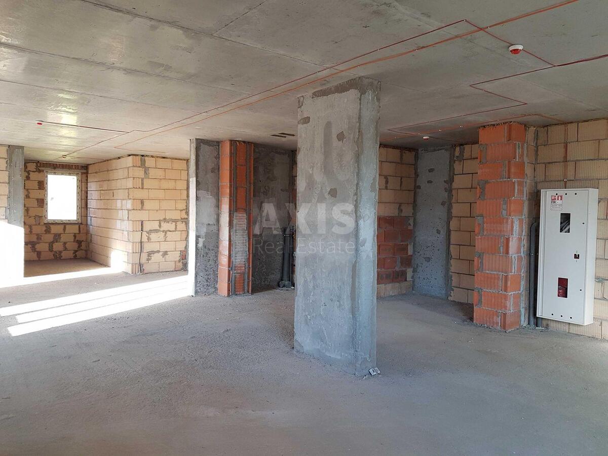 Trade object pr-t Peremogy 67А, 100m24