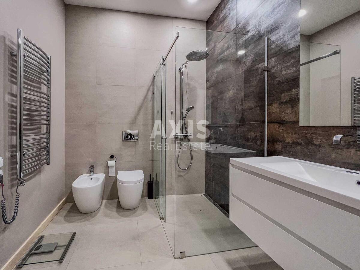 4k apartment vul. Mazepy Ivana 161