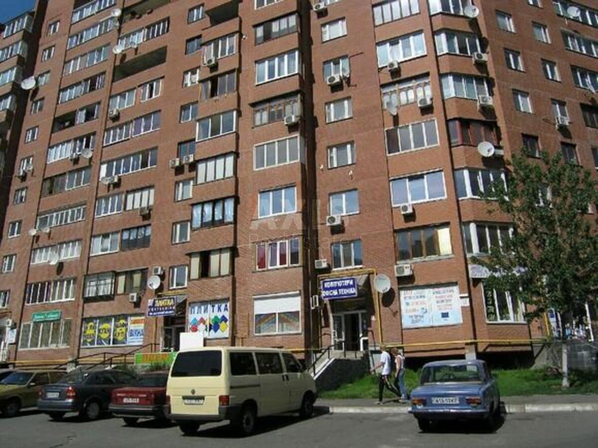 Объект торговли ул. Драгоманова 17, 177м20