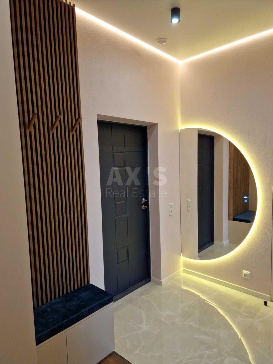 2k apartment vul. Kahovs'ka 605