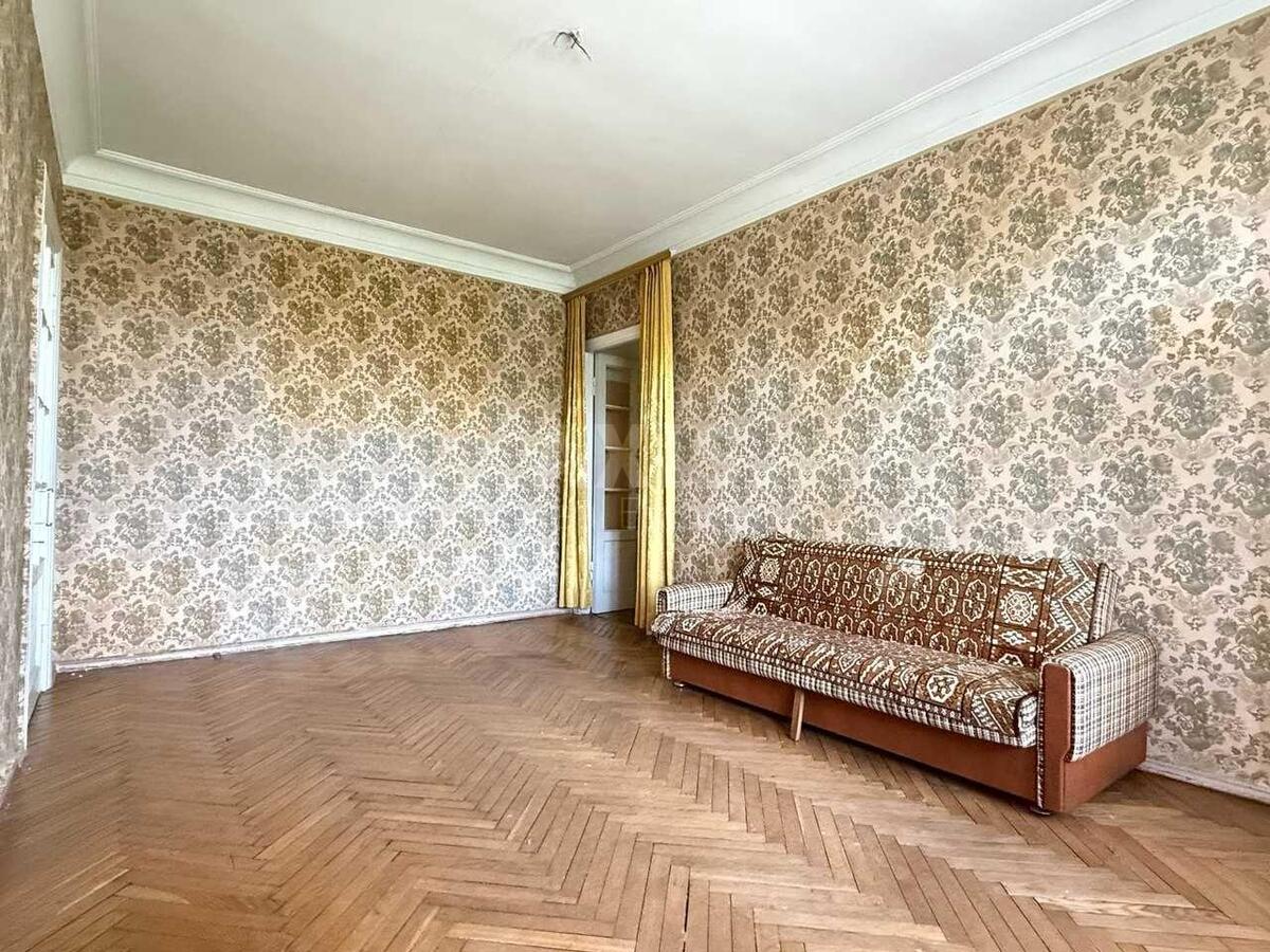 3k apartment vul. Lavrs'ka 63