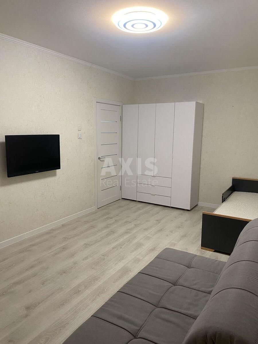 1k apartment vul. Urlivs'ka 94