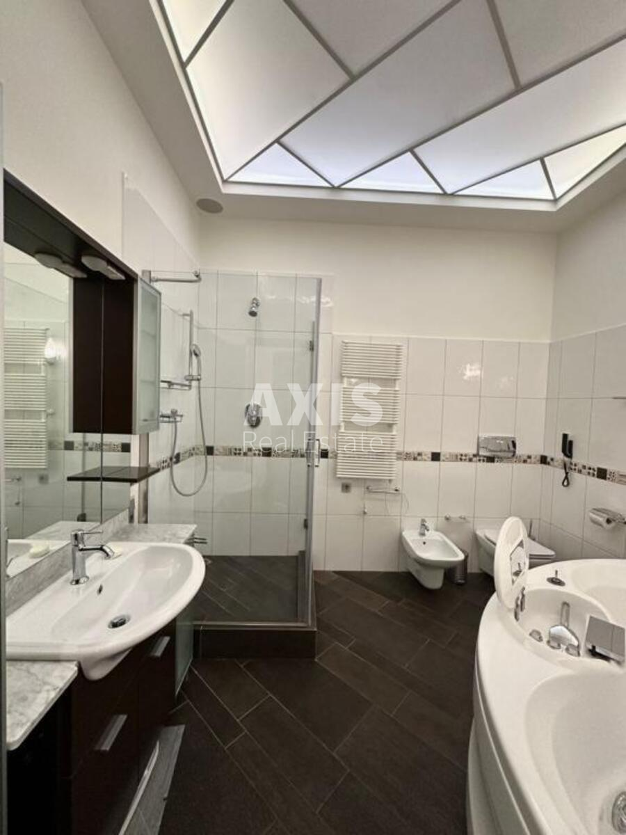 3k apartment vul. Shovkovychna 225