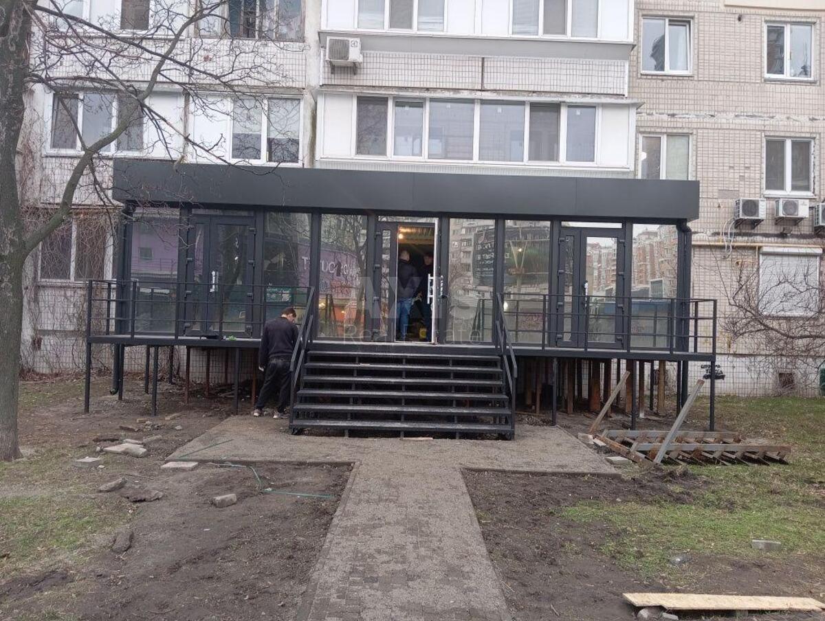 Trade object pr-t Obolons'kyj 28, 40m2562240