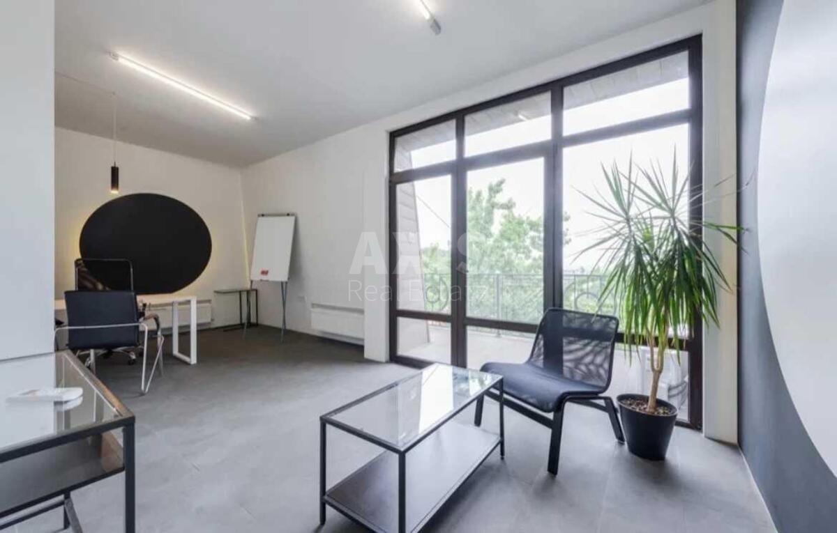 Office vul. Vozdvyzhens'ka 51, 650m2598421