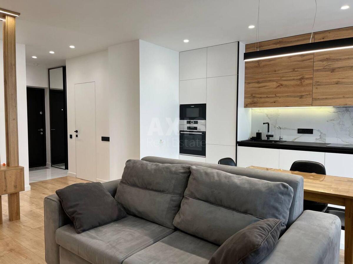 2k apartment nab. Dniprovs'ka 181