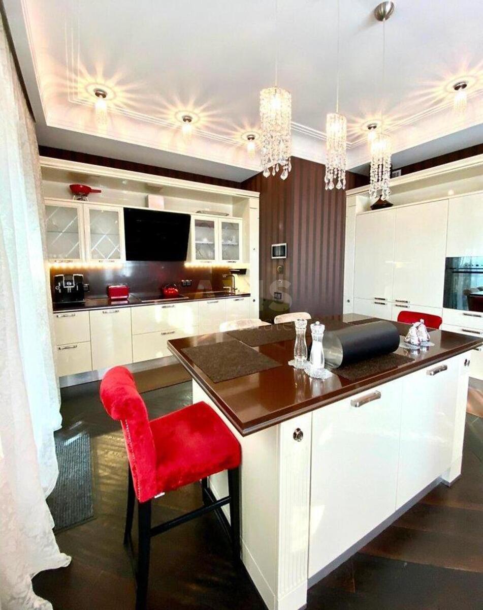 5k apartment vul. Sribnokil's'ka 1259993