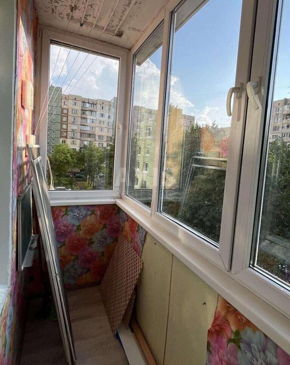 3k apartment vul. Grygorovycha-Bars'kogo 712