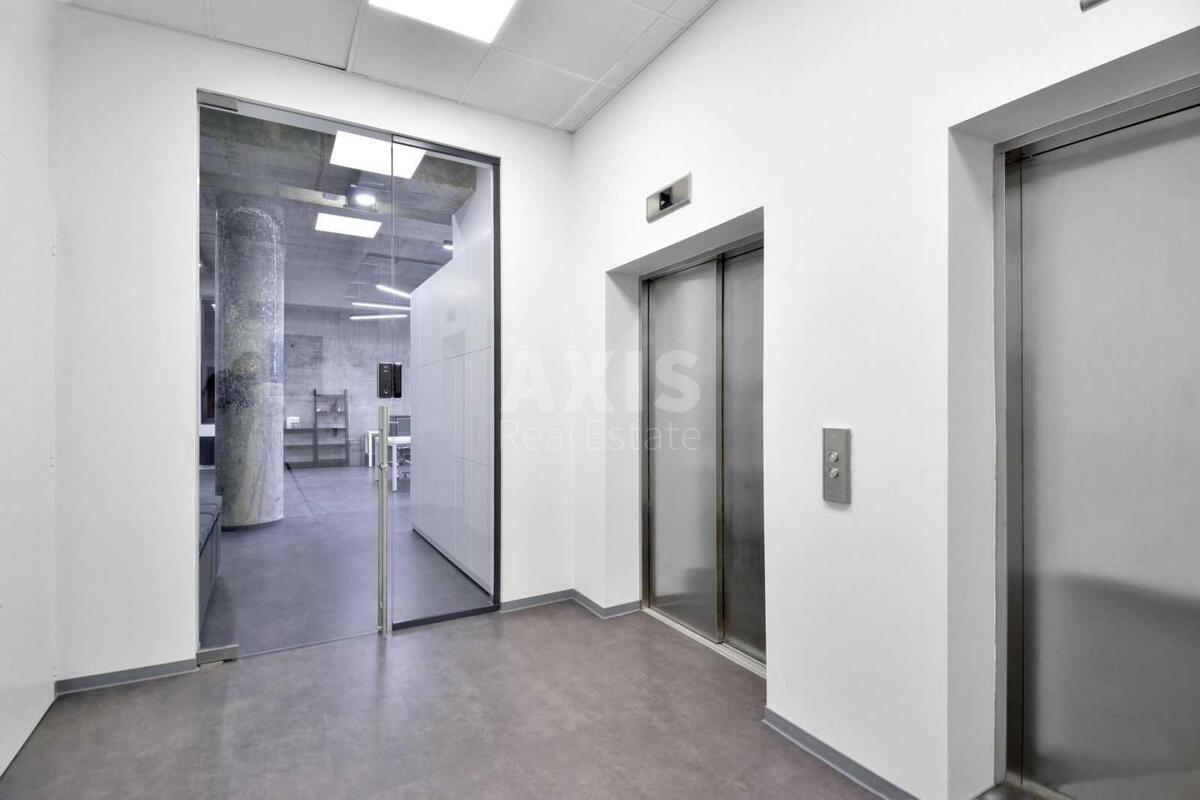 Office vul. Saksagans'kogo 120, 135m25579812