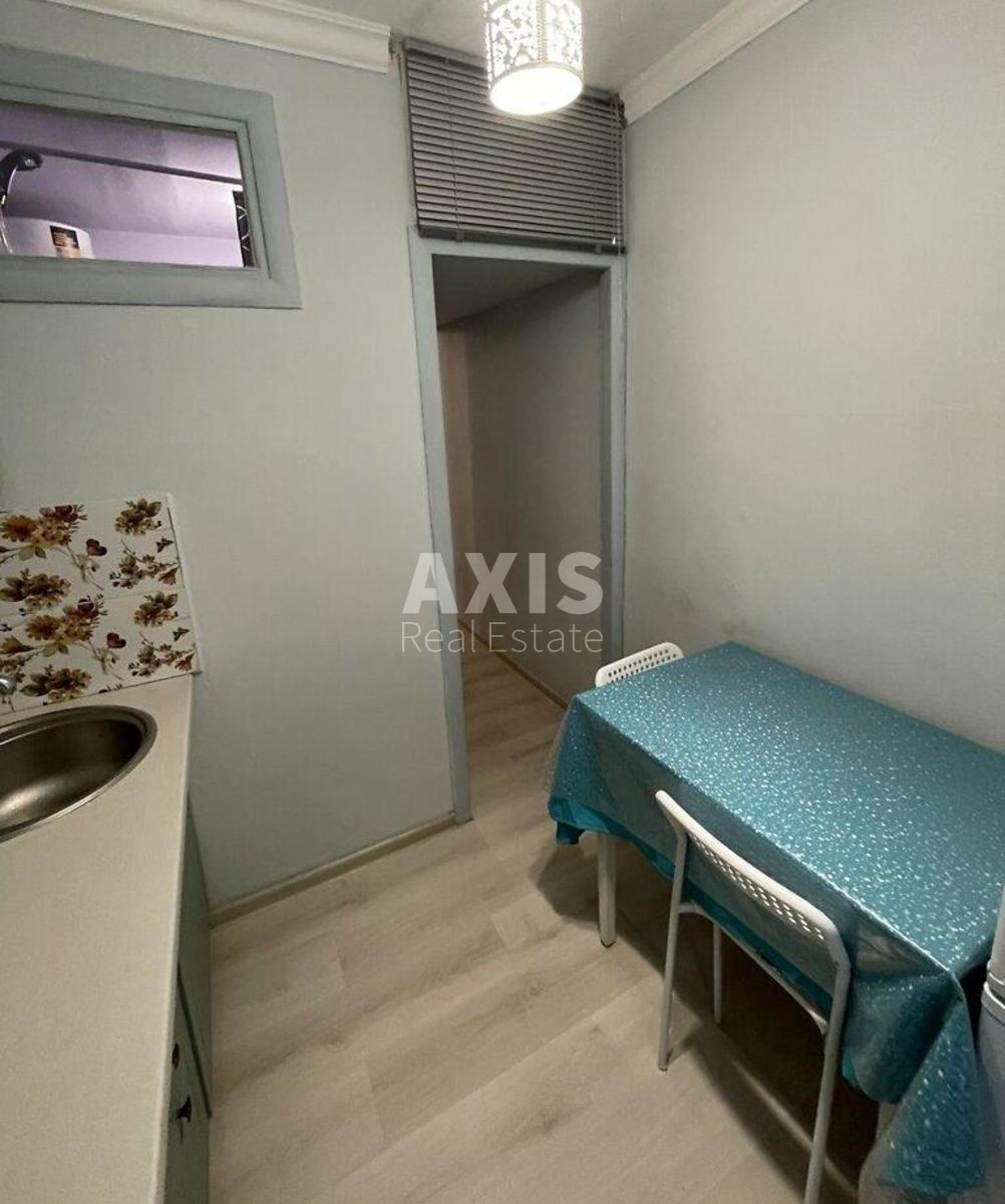 1k apartment vul. Bakyns'ka 37А0