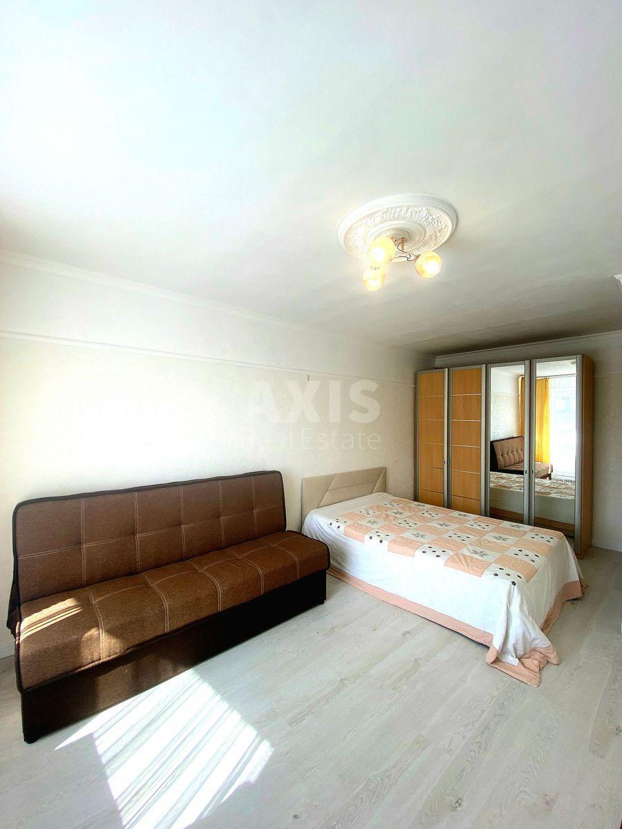 1k apartment vul. Dekabrystiv 5Б4
