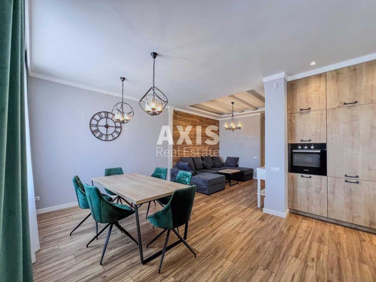 3k apartment vul. Jevgena Konoval'cja 36в6