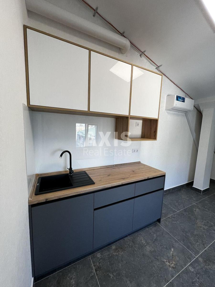Office vul. Mezhygirs'ka 87А, 250m2438115