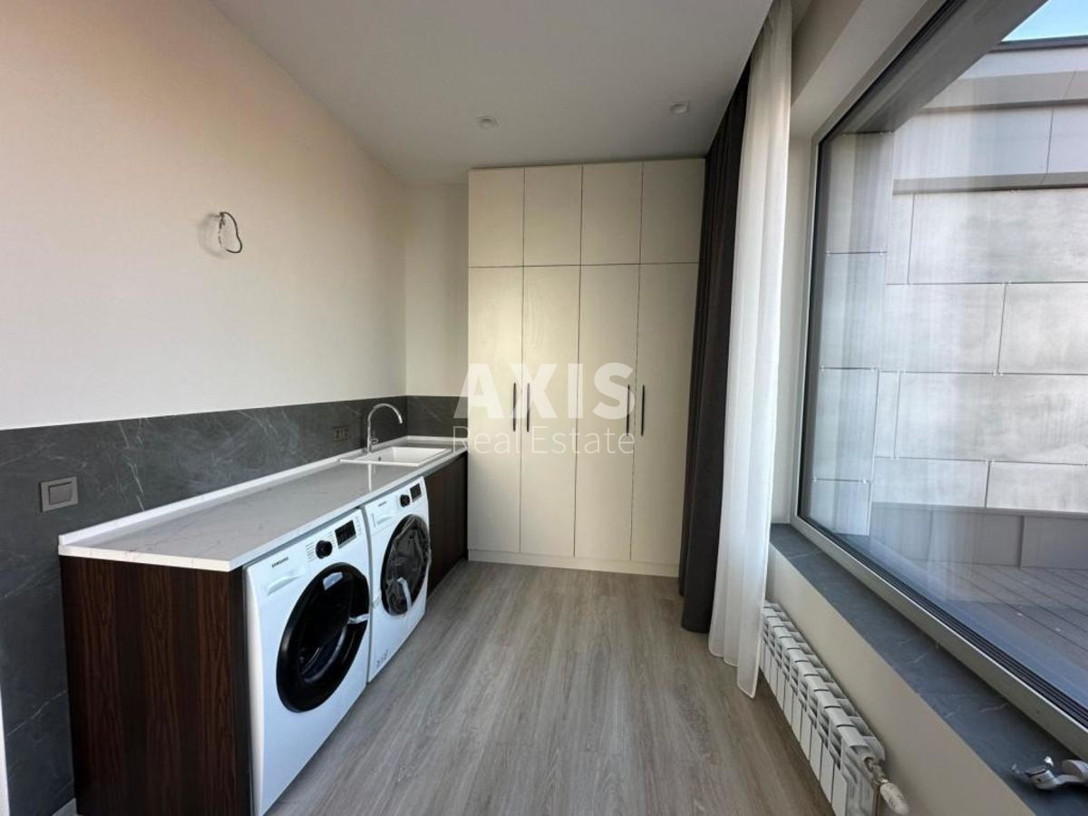 4к квартира ул. Антоновича 1181