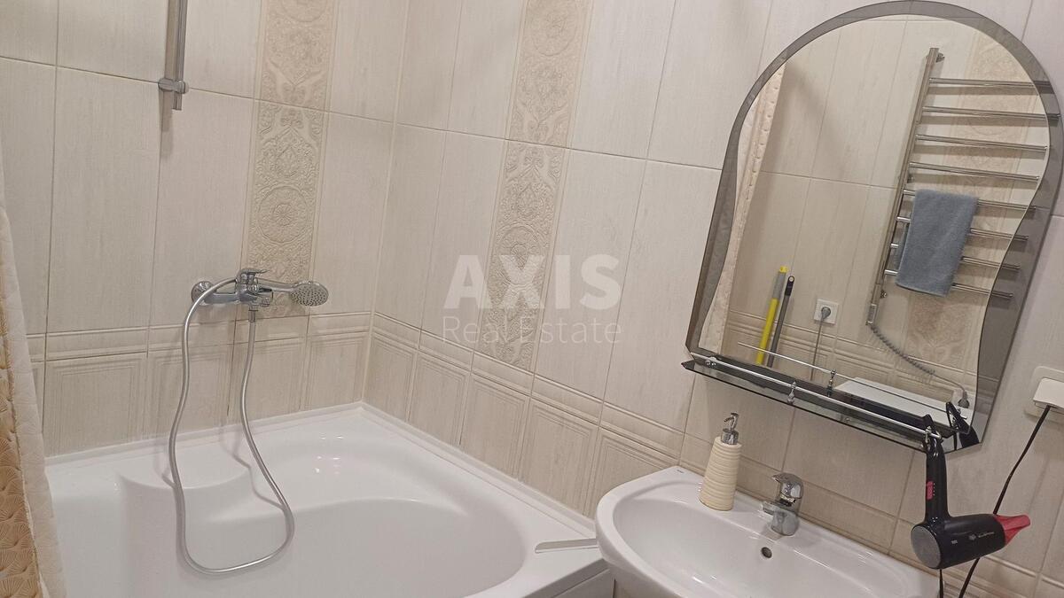 3k apartment vul. Pysarzhevs'kogo Akademika 8А594265