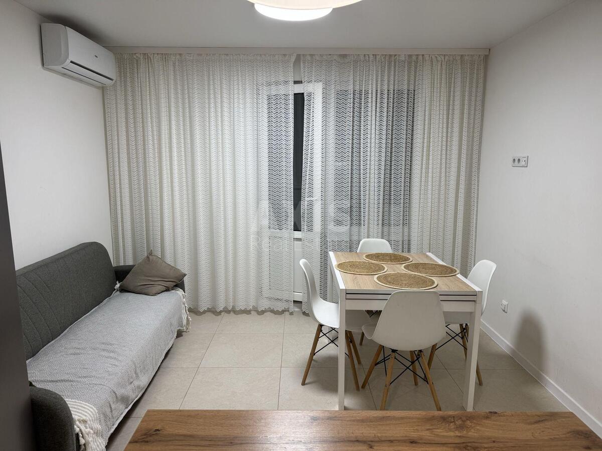 2k apartment vul. Revuc'kogo 541
