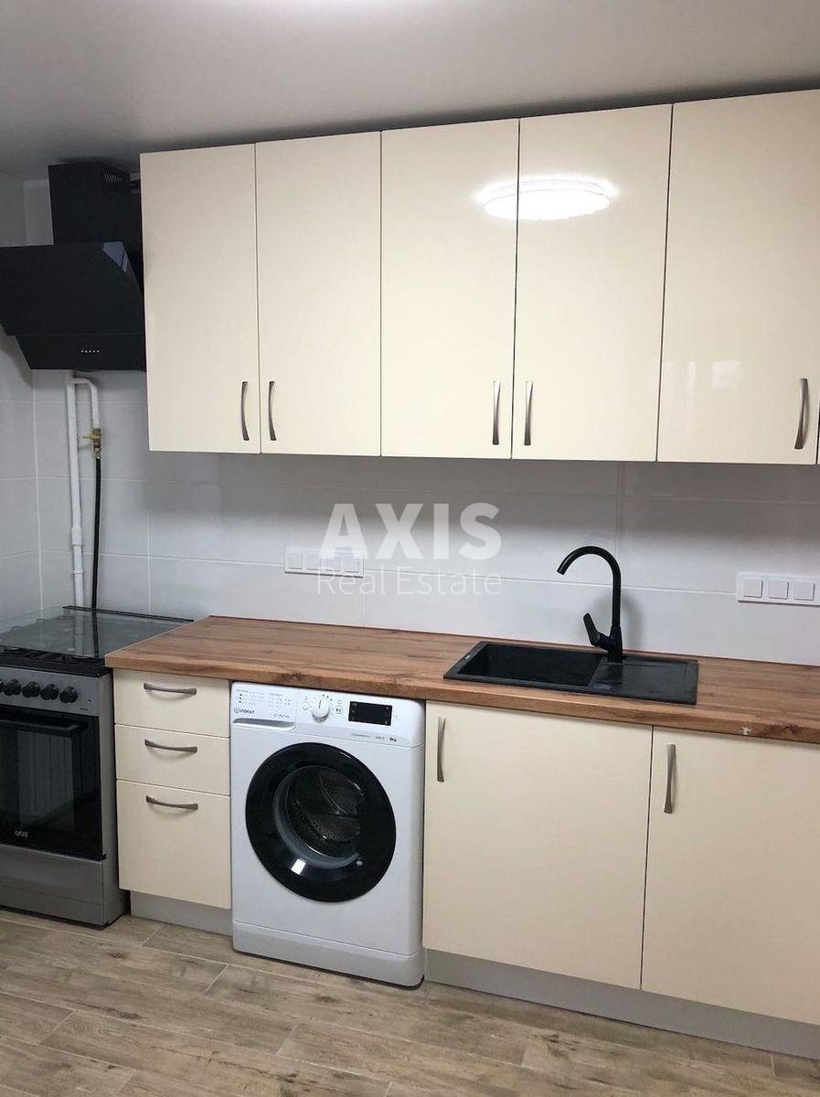 3k apartment vul. Lypkivs'kogo Vasylja Mytropolyta 37Г