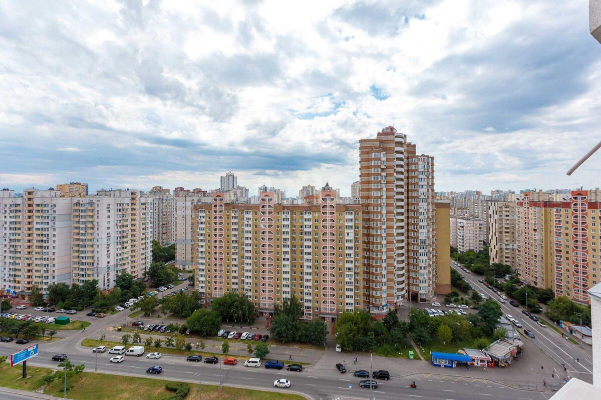 1к квартира ул. Ахматовой Анны 32/1810