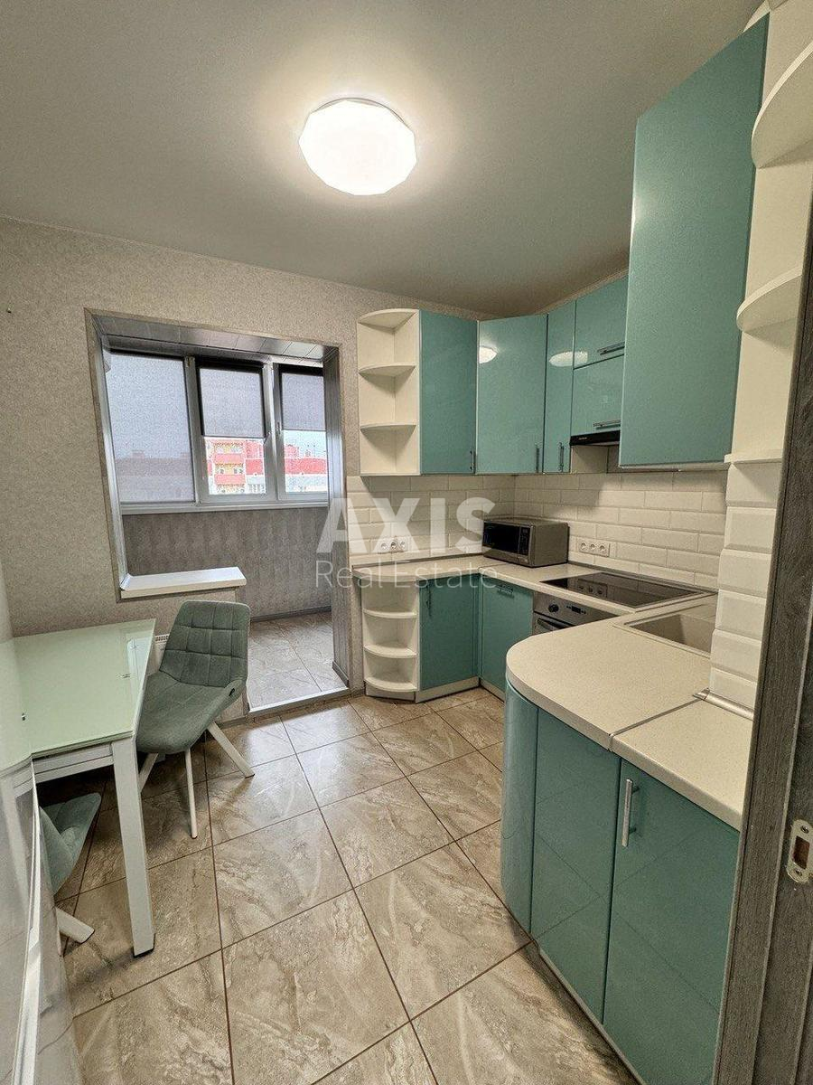 2k apartment pr-t Glushkova Akademika 60
