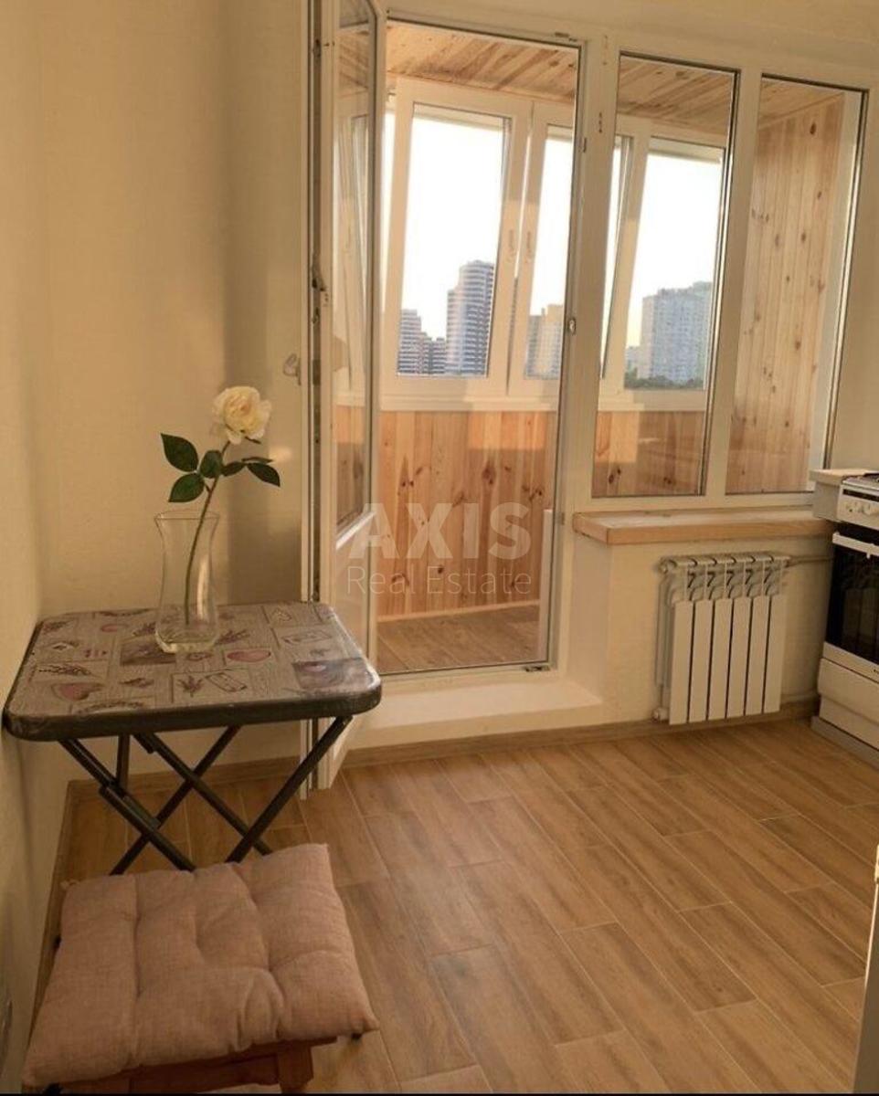 1k apartment vul. Zhmachenka Generala 182