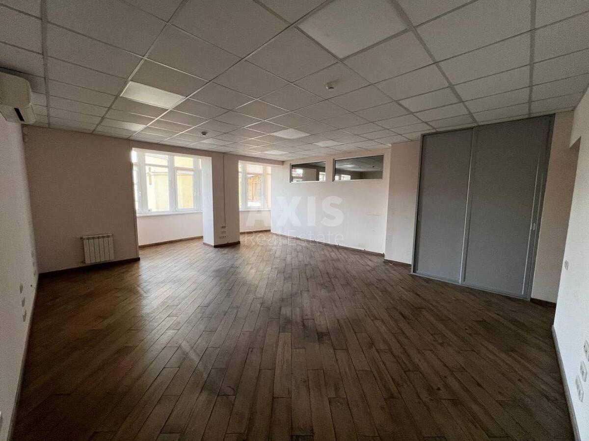 Office vul. Borychiv Tik 30, 350m25