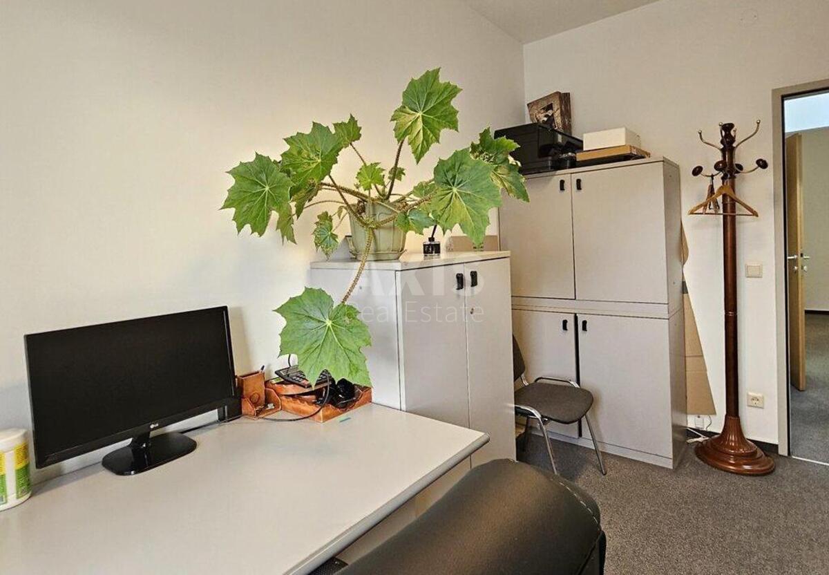 Office vul. Velyka Vasyl'kivs'ka 9/2, 116m2630252