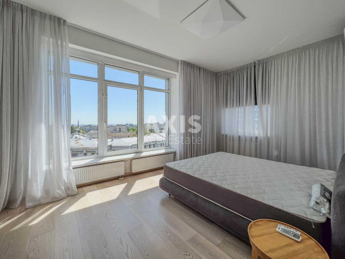 4k apartment vul. Mazepy Ivana 163