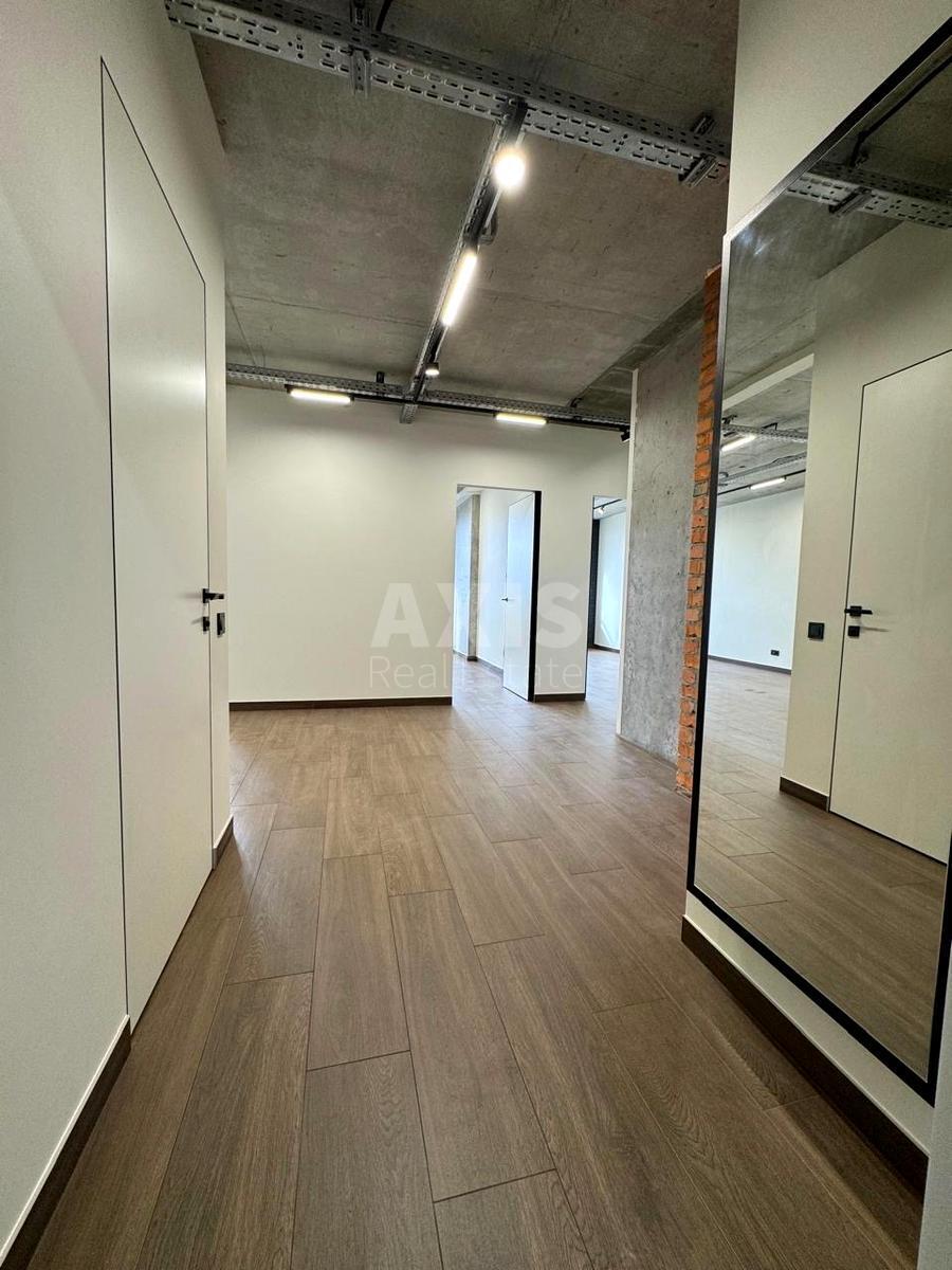 Office nab. Dniprovs'ka 15К, 100m260496