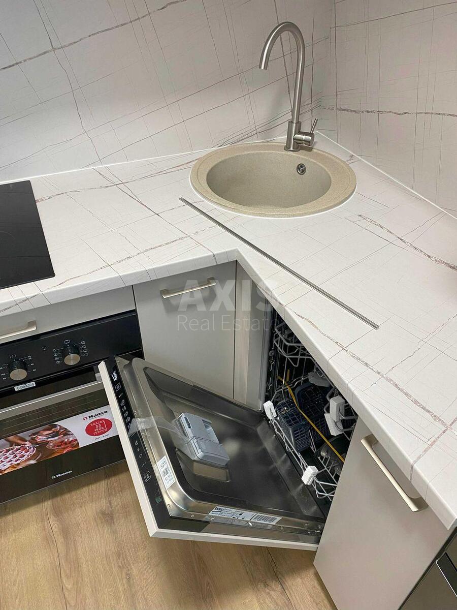 1k apartment vul. Sergija Kolosa 4Б0