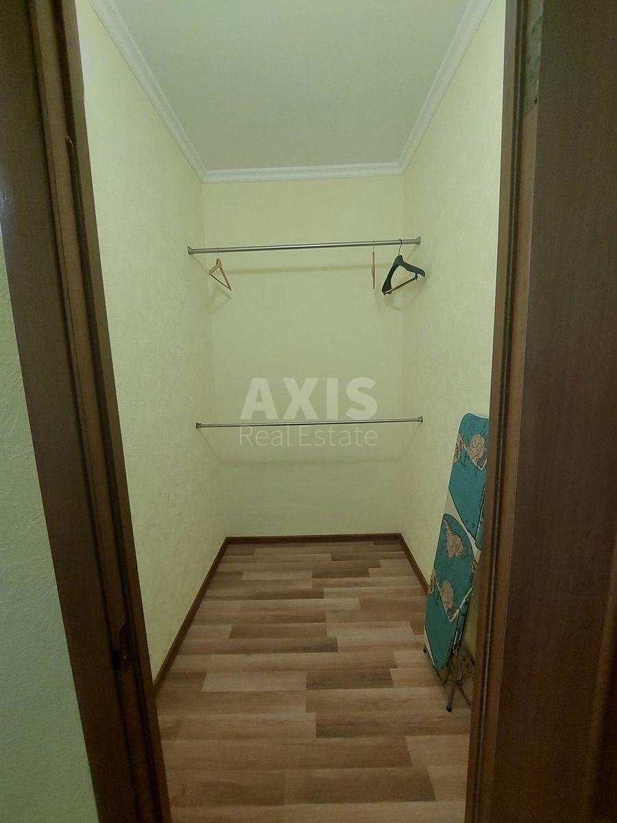 3k apartment vul. Dmytrivs'ka 757
