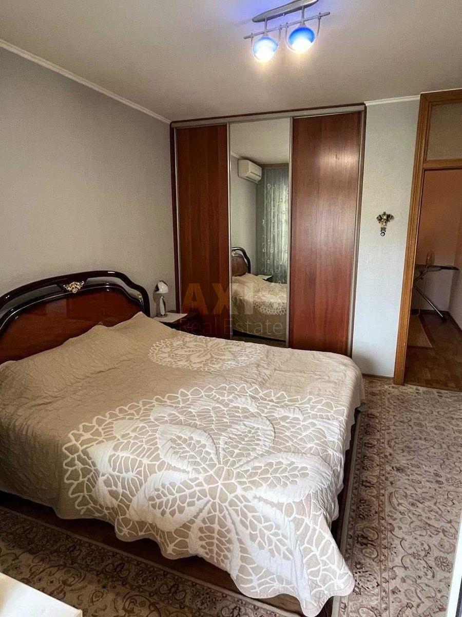 3k apartment shose Harkivs'ke 180/215