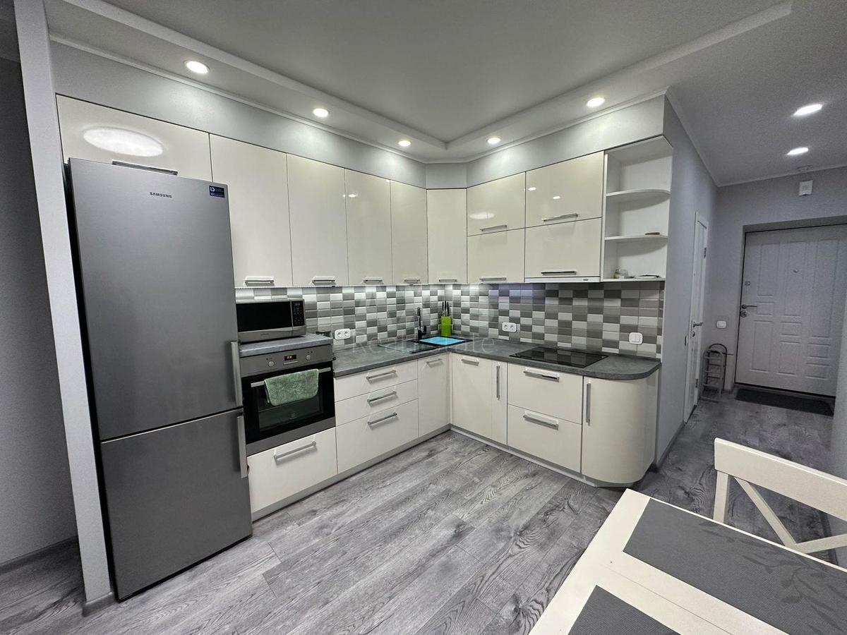 1k apartment vul. Central'na 19