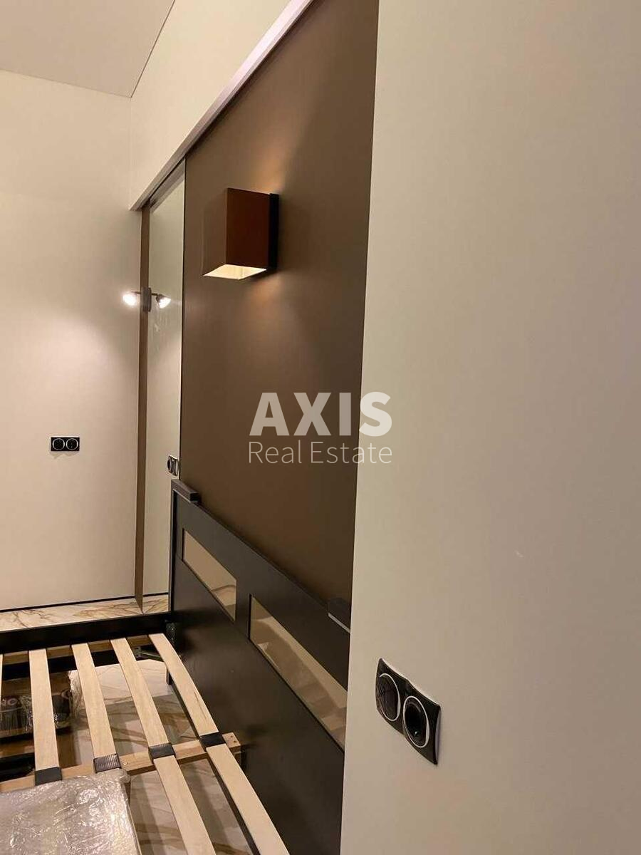 1k apartment vul. Dragomyrova Myhajla 14А8
