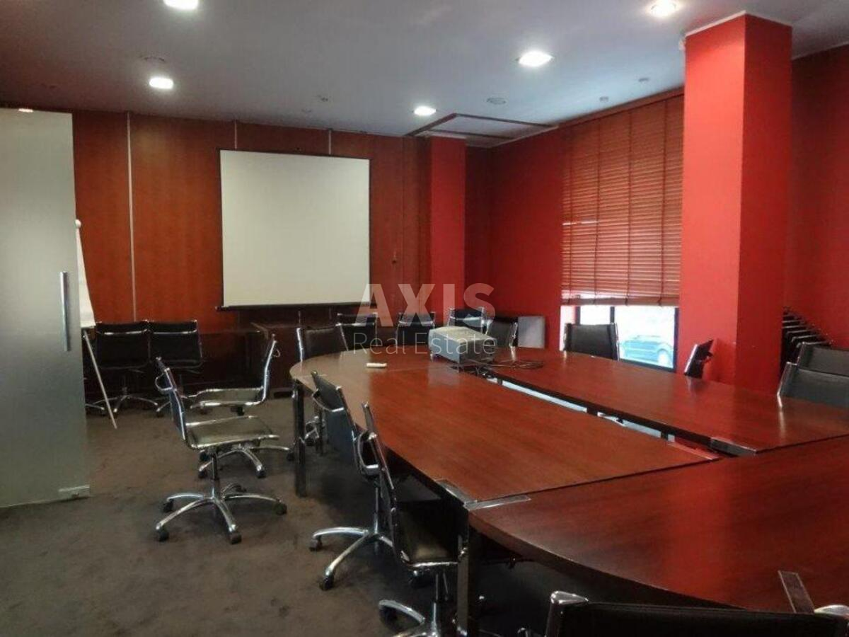 Office vul. Nyzhn'ojurkivs'ka 45А, 2300m2597535