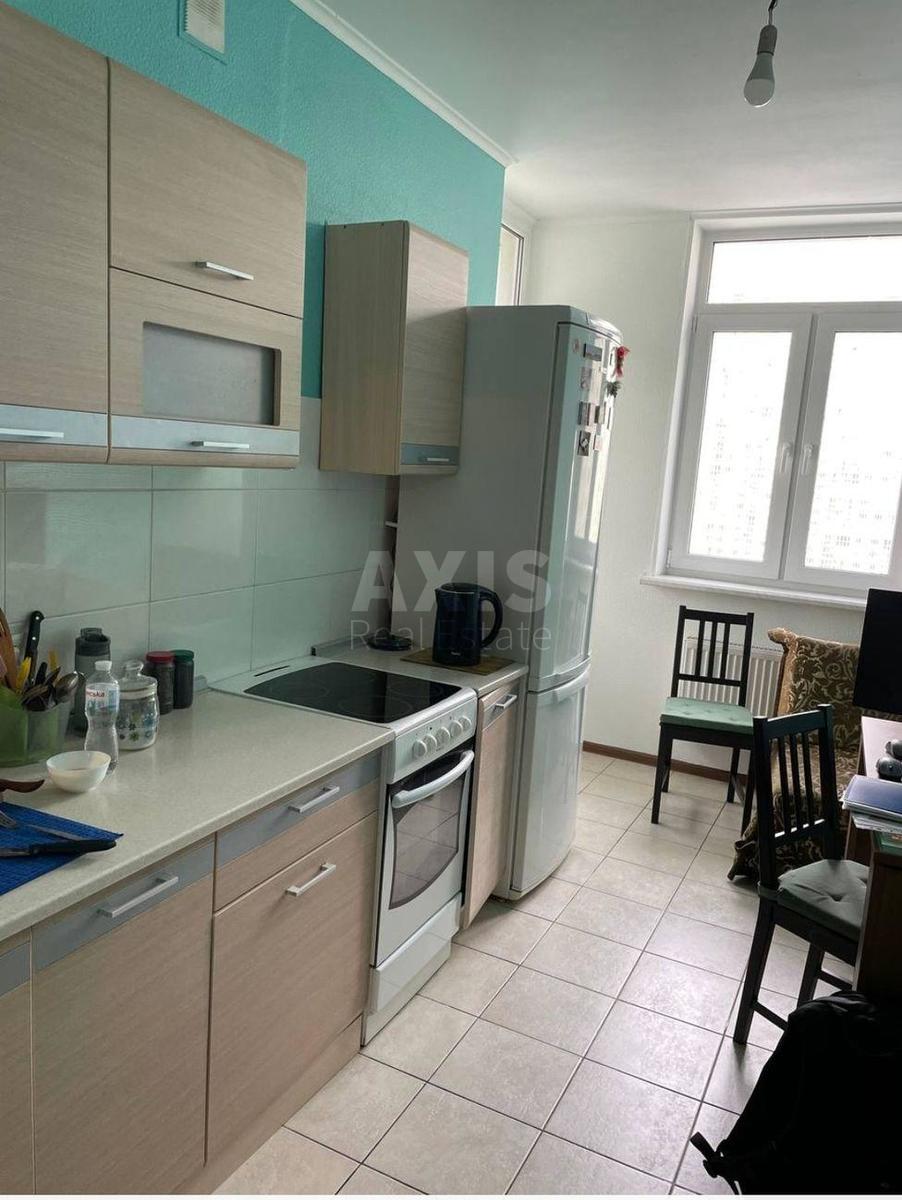 2k apartment vul. Voskresens'ka 144