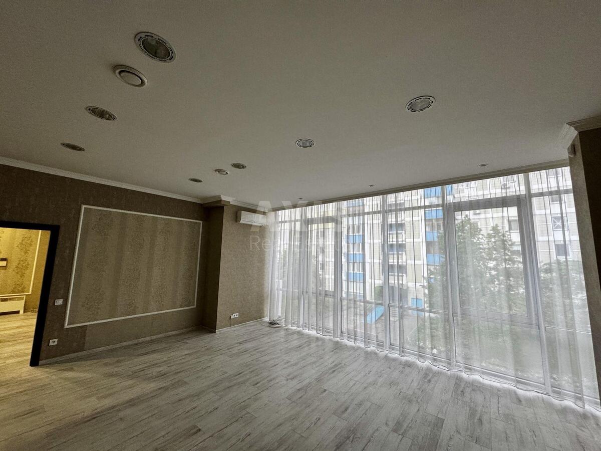 Офис пр-т Григоренко Петра 5А, 83м22